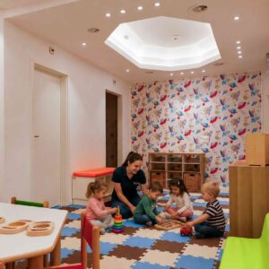 LUGANO – Kids Club di Villa Sassa: giochi e creatività per i più piccoli e relax per i genitori